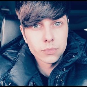 Meet your Posher, Dane